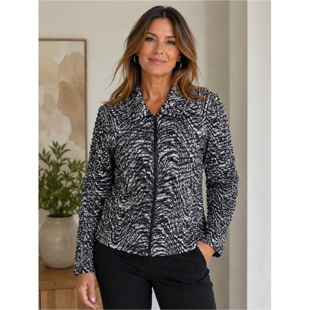 ALGO. Women's Black & White textured Zebra Print Zip front Jacket. Size L.